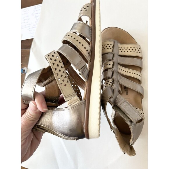 Clarks Kele Lotus Sandals Metallic Gladiator Cage Strappy Women's 7 Perforated - Picture 4 of 6